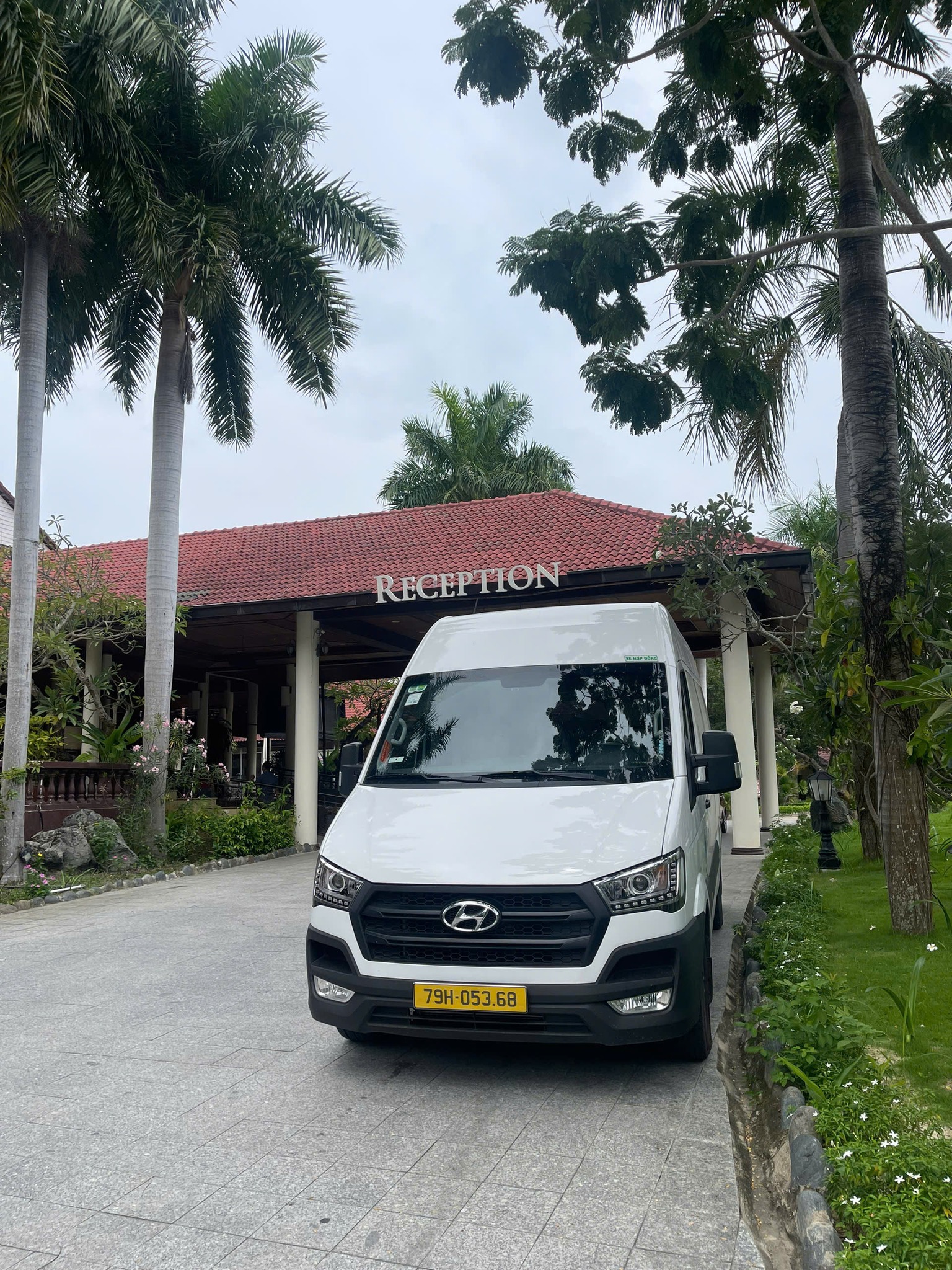 DỊCH VỤ ĐƯA ĐÓN SÂN BAY CAM RANH -> Tp. NHA TRANG DỊCH VỤ ĐƯA ĐÓN SÂN BAY CAM RANH -> Tp. NHA TRANG