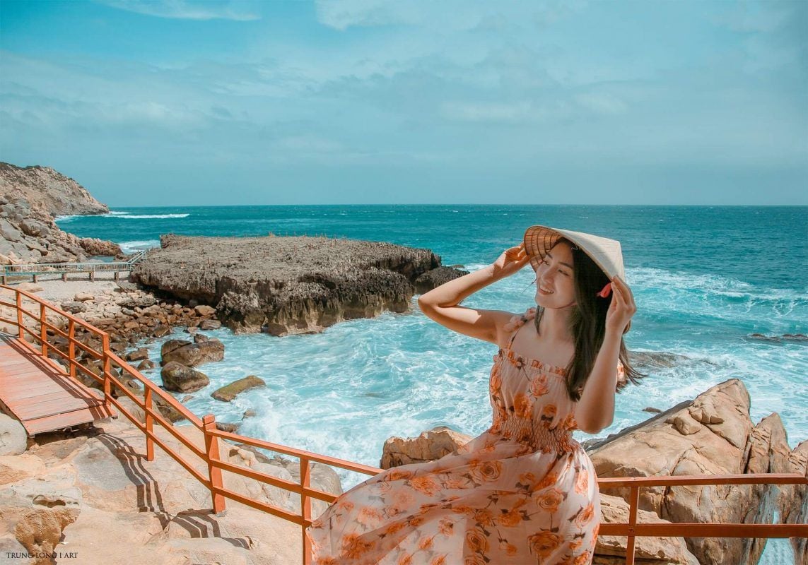 Tour Du Lịch Nha Trang – Ninh Thuận 4 Ngày 3 Đêm Tour Du Lịch Nha Trang – Ninh Thuận 4 Ngày 3 Đêm