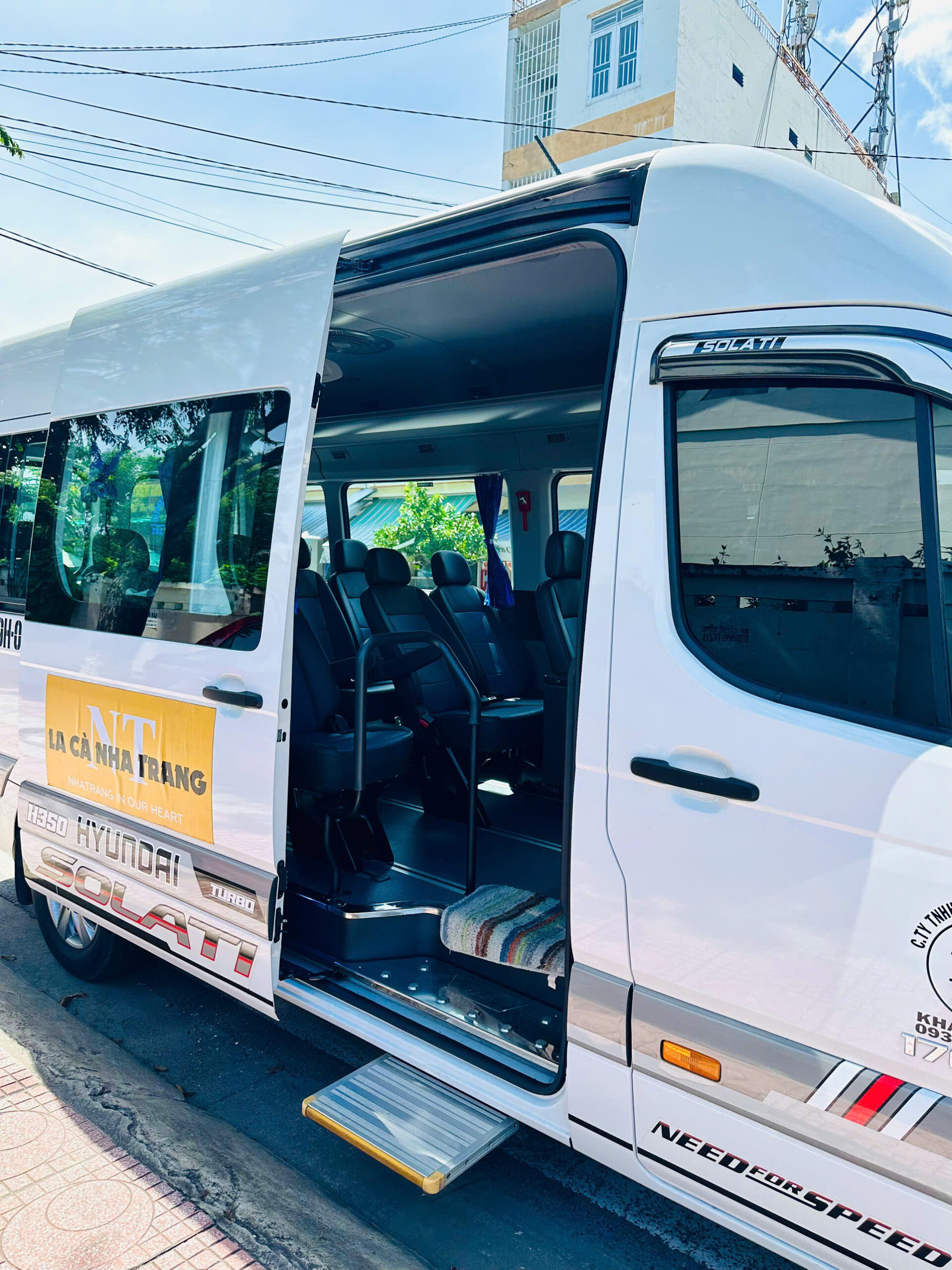 DỊCH VỤ ĐƯA ĐÓN SÂN BAY CAM RANH -> Tp. NHA TRANG DỊCH VỤ ĐƯA ĐÓN SÂN BAY CAM RANH -> Tp. NHA TRANG