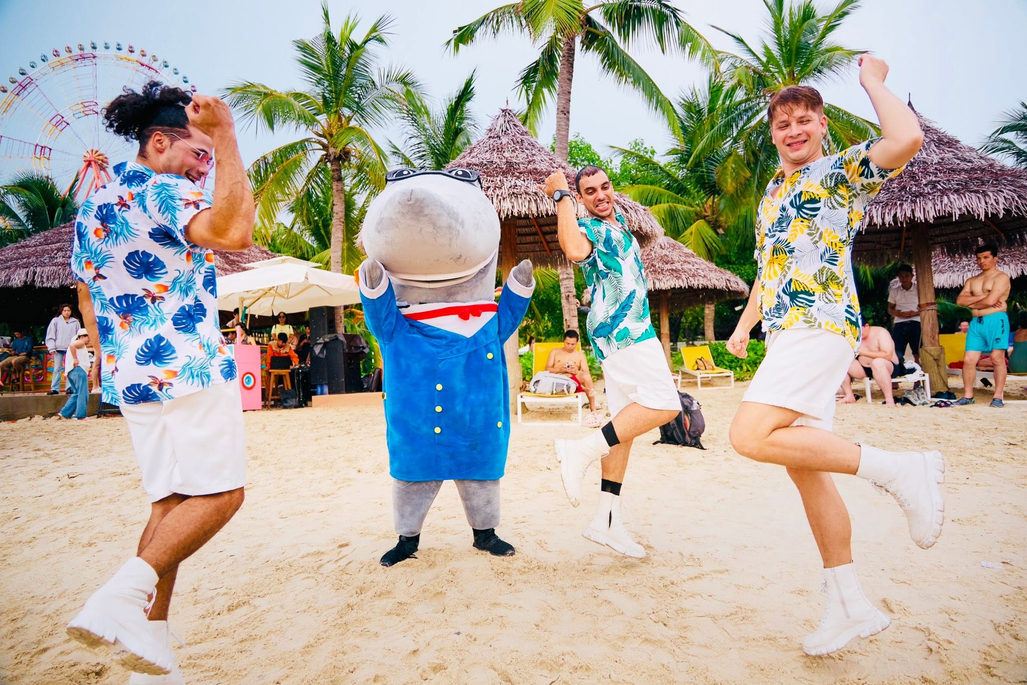 VÉ VINWONDERS + BUFFET TRƯA HOẶC TỐI VÉ VINWONDERS + BUFFET TRƯA HOẶC TỐI