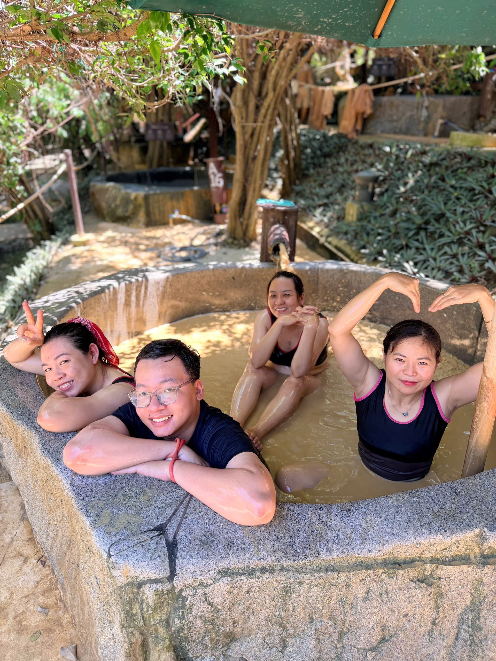TOUR 1 ĐẢO HÒN TẰM TOUR 1 ĐẢO HÒN TẰM