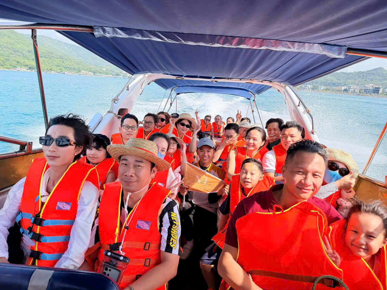 TOUR GHÉP ÍT NGƯỜI TOUR GHÉP ÍT NGƯỜI