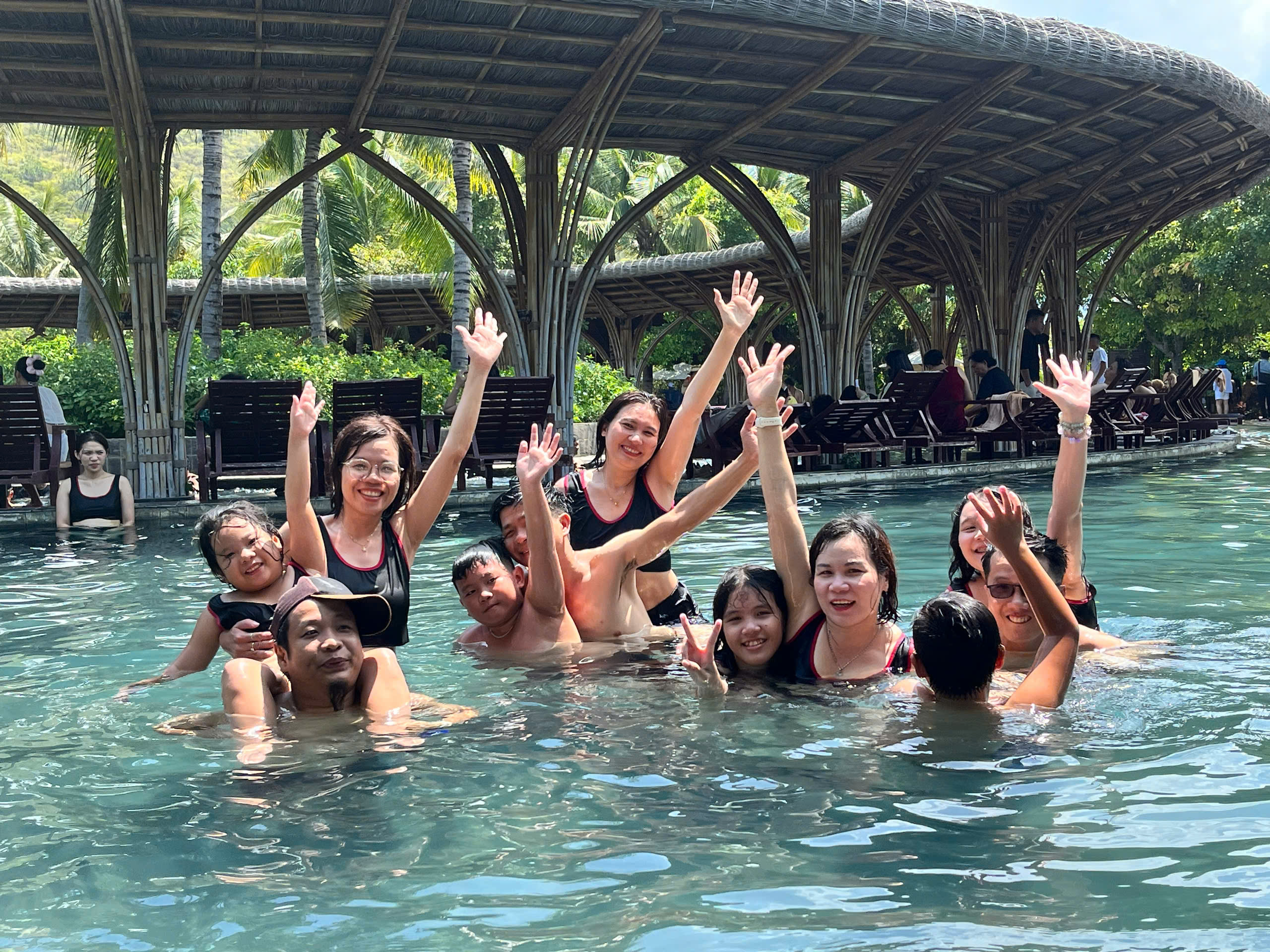 TOUR HÒN MUN - LÀNG CHÀI - HÒN TẰM ( BIỂN A + B ) TOUR HÒN MUN - LÀNG CHÀI - HÒN TẰM ( BIỂN A + B )